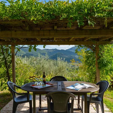 Locazione Turistica Giuggiolo Appartement Linari